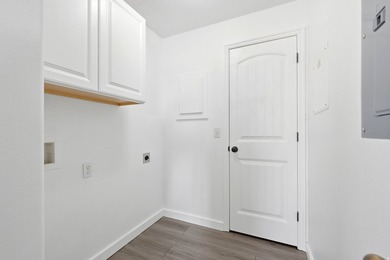 Welcome to this light-filled 3-bedroom, 2-bathroom condo in the - photo 24