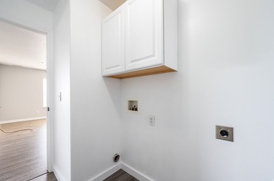 Welcome to this light-filled 3-bedroom, 2-bathroom condo in the - photo 25