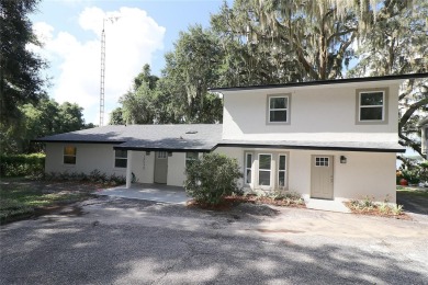 Lake Home For Sale in Ocklawaha, Florida