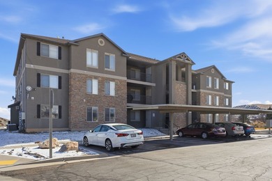 Welcome to this light-filled 3-bedroom, 2-bathroom condo in the - photo 31
