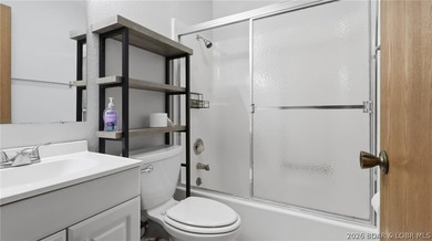 Experience effortless lake living in this turnkey 1-bedroom - photo 6
