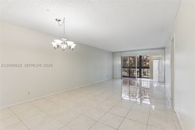 Welcome to this well-maintained condo located at 5900 NW 44th St - photo 13