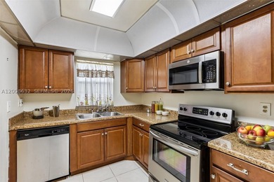 Welcome to this well-maintained condo located at 5900 NW 44th St - photo 16