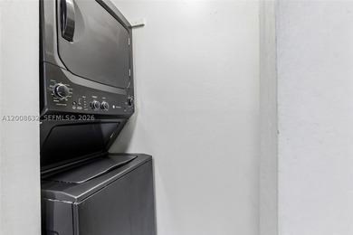 Welcome to this well-maintained condo located at 5900 NW 44th St - photo 25