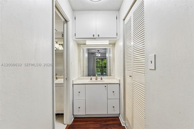 Welcome to this well-maintained condo located at 5900 NW 44th St - photo 32