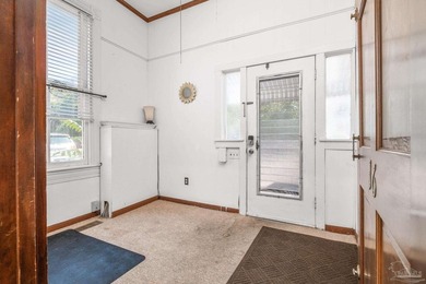 Priced for prompt sale, this property is positioned for a quick - photo 32