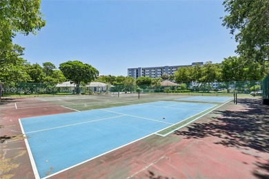 Welcome to this well-maintained condo located at 5900 NW 44th St - photo 42