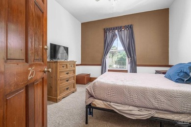 Priced for prompt sale, this property is positioned for a quick - photo 44