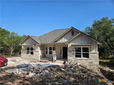 Lake Home For Sale in Canyon Lake, Texas