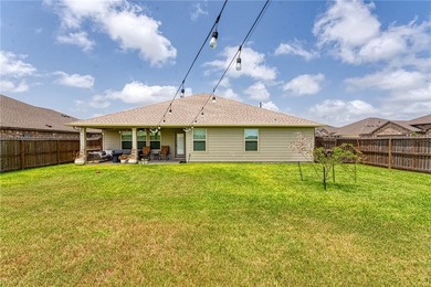 Welcome to this beautifully maintained one-story home in the - photo 23