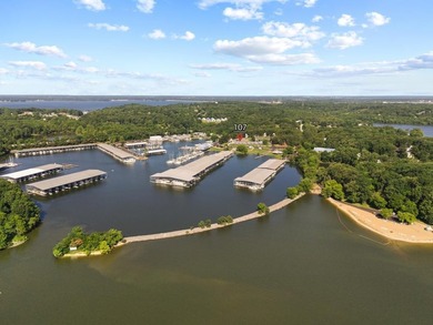 Your perfect lakeside escape awaits on Lake Barkley! This fully - photo 25