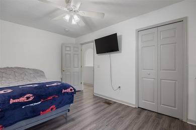 Need space for a growing family, multi-generational living, or - photo 34