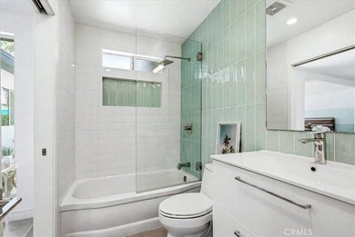 Updated, chic and gorgeous, move in ready mid-century modern - photo 14