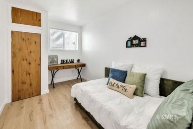 Welcome to your own retreat, where modern upgrades meet the - photo 27