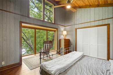 Perched high above the quiet shores of Lake Arrowhead's north - photo 41