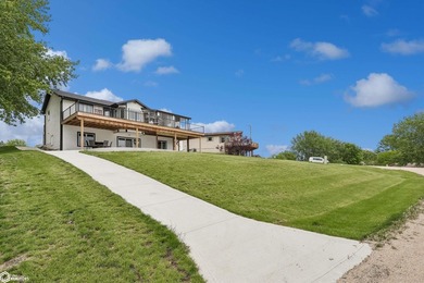 Experience the best of Sun Valley Lake living with this - photo 49