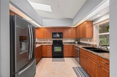 Welcome to this meticulously maintained, turnkey 3-bedroom - photo 12