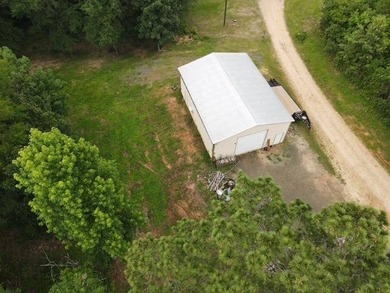 2021 3-bed, 2- bath home with 30x40 metal/spray foam insulated - photo 14