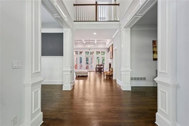 Picturesque Waterside Retreat Offering Ultimate Seclusion and - photo 5