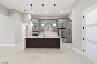 Introducing a SPECTACULAR WATERFRONT New Construction Home in SW - photo 15