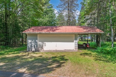 Charming, lovingly cared-for cottage on highly desirable Lake - photo 20