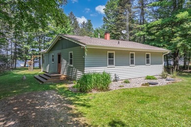 Charming, lovingly cared-for cottage on highly desirable Lake - photo 23