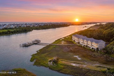 Experience the best of Intracoastal Waterway living in this - photo 2