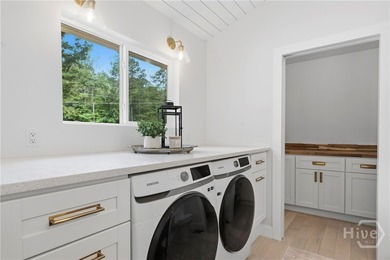 Fully renovated and thoughtfully redesigned, this Lake Sinclair - photo 11