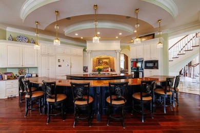 Amazing Grace is a turnkey luxury equestrian estate where every - photo 11