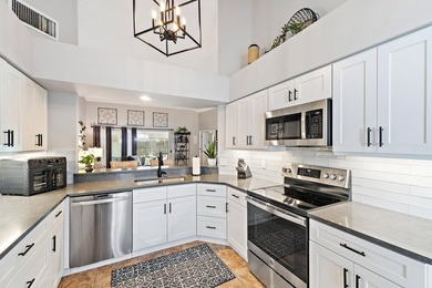 Beautifully updated 3BR/2BA villa located in the desirable - photo 14