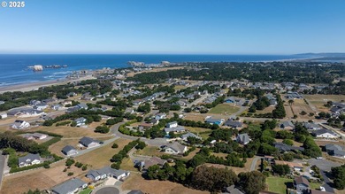 Bandon Buildable Lot Near the Beach! Great opportunity to own an - photo 14