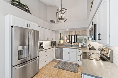 Beautifully updated 3BR/2BA villa located in the desirable - photo 15