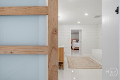 Fully renovated and thoughtfully redesigned, this Lake Sinclair - photo 18
