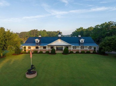 Amazing Grace is a turnkey luxury equestrian estate where every - photo 23