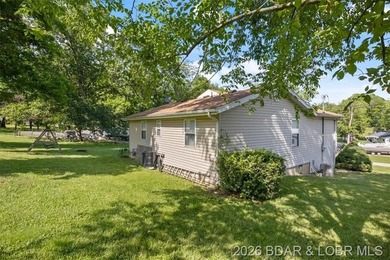 Vacation or Full Time Home. Well taken care of 3 Bedroom 2 Bath - photo 4