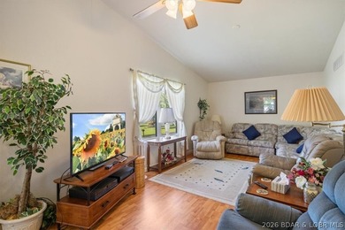 Vacation or Full Time Home. Well taken care of 3 Bedroom 2 Bath - photo 5
