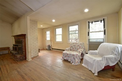 Rare and wonderful opportunity for a handy homeowner to own an - photo 6