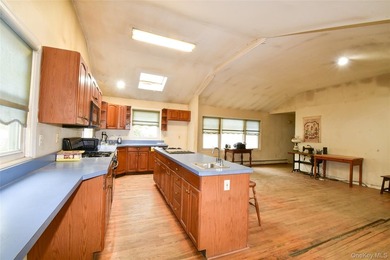 Rare and wonderful opportunity for a handy homeowner to own an - photo 7
