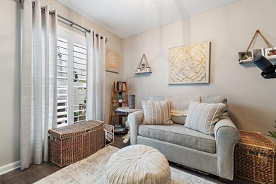 Beautifully updated 3BR/2BA villa located in the desirable - photo 30