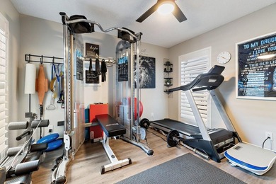 Beautifully updated 3BR/2BA villa located in the desirable - photo 32
