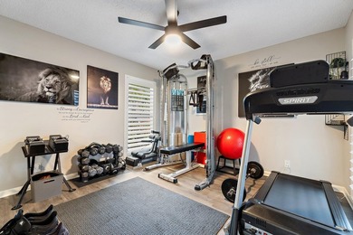 Beautifully updated 3BR/2BA villa located in the desirable - photo 33