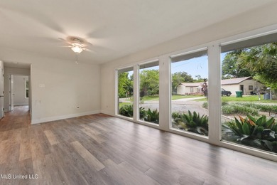 Welcome to this charming home, perfectly situated on a corner - photo 6