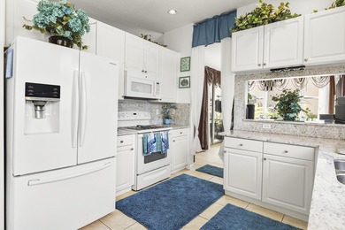 Welcome home to this well-maintained end-unit TH offering the - photo 14