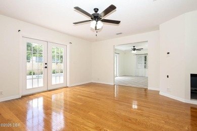 Welcome to this beautifully renovated 5-bedroom, 2.5-bath pool - photo 21