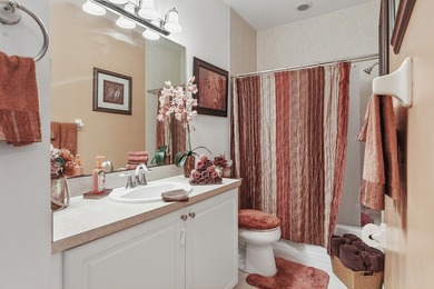 Welcome home to this well-maintained end-unit TH offering the - photo 22