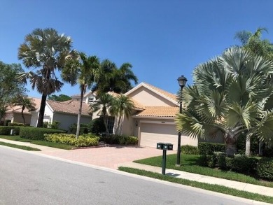 Lake Home For Sale in Palm Beach Gardens, Florida