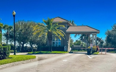 Welcome home to this well-maintained end-unit TH offering the - photo 40