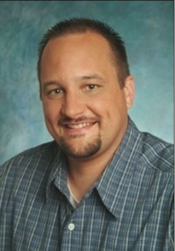 Rob Stone with Yosemite Region Resorts in CA advertising on LakeHouse.com