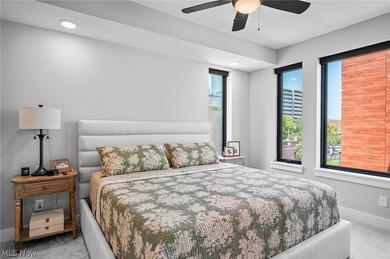 Downtown living at its best. Plenty of living space - photo 21