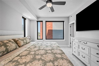 Downtown living at its best. Plenty of living space - photo 22